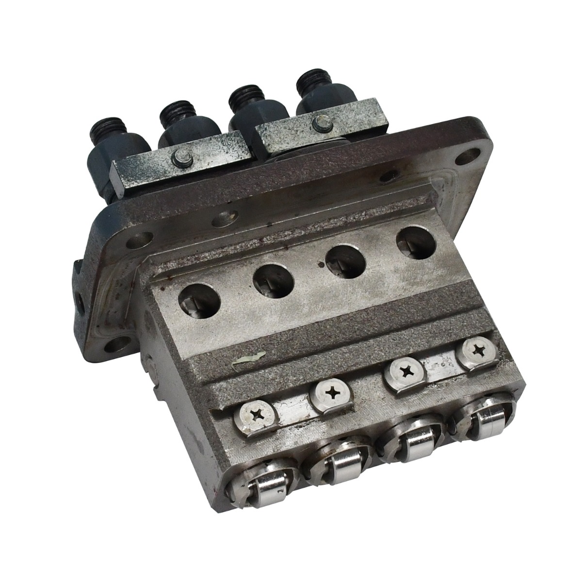 Pompe d'injection de carburant 16454-51010 pour Kubota pour Bobcat